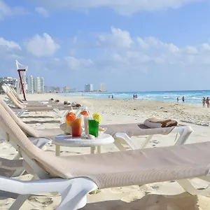 Mia 3* Cancún